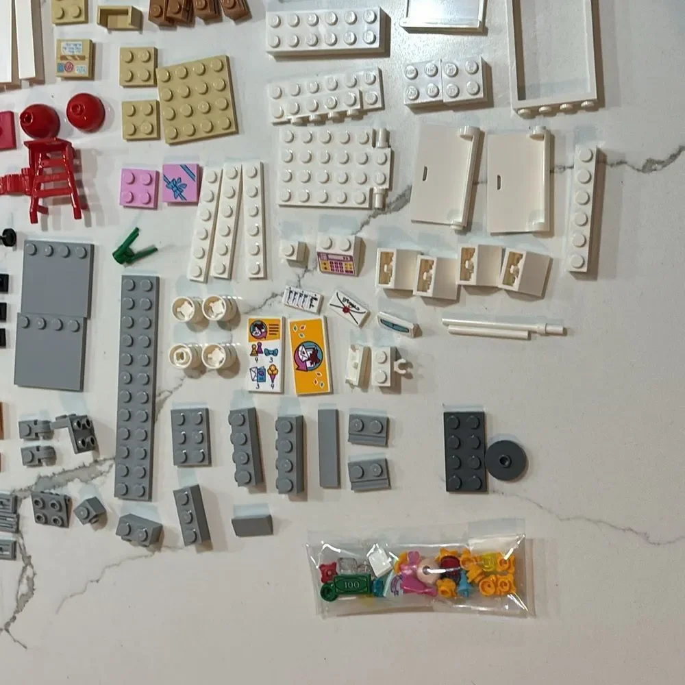 Lego euc friends